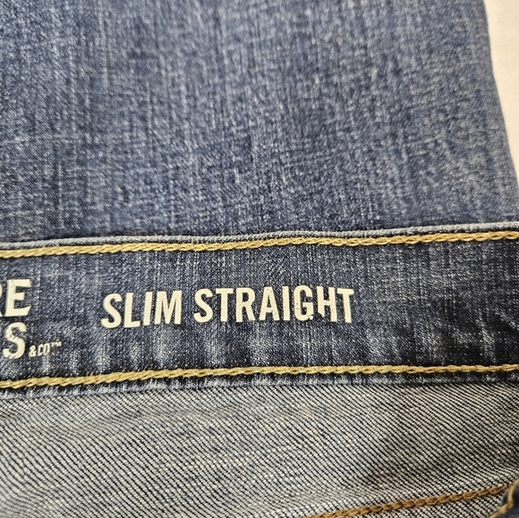 Signature Levi's Strauss Painted Dark Wash Denim Slim Straight Size 29x32 W41 - Picture 8 of 13